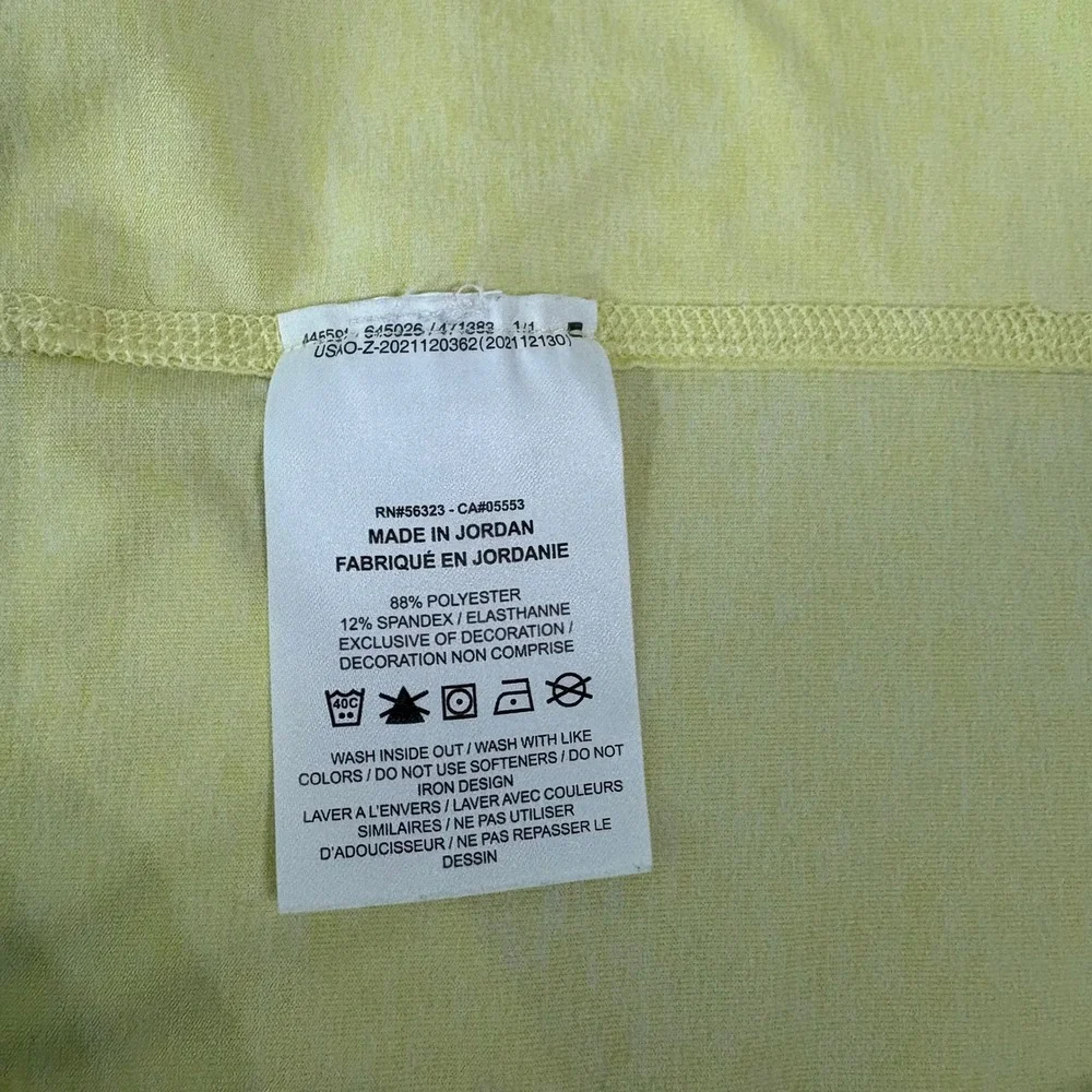 Nike Shirt Mens Size XL Yellow Dri-Fit Running Long Sleeve Activewear Gym Active